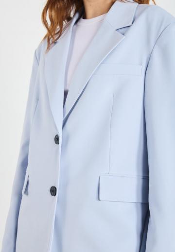 Блейзер с накладными карманами