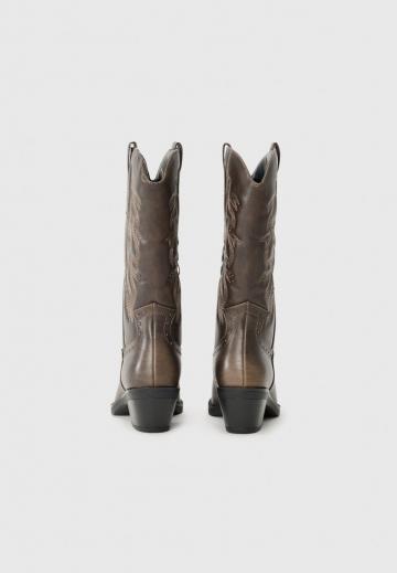 Ковбойские сапоги