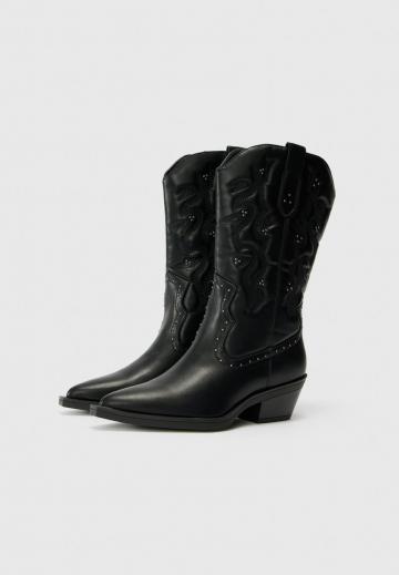 Ковбойские сапоги