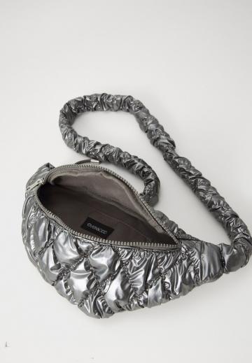 Сумка на пояс