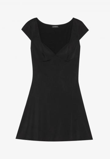 Короткое платье