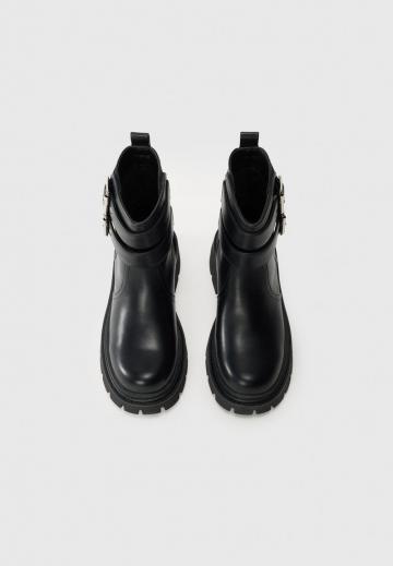 Полусапожки