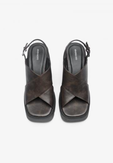 Босоножки на платформе