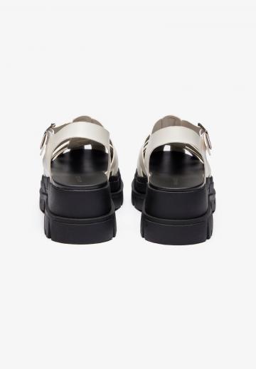 Босоножки на платформе