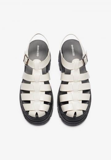 Босоножки на платформе