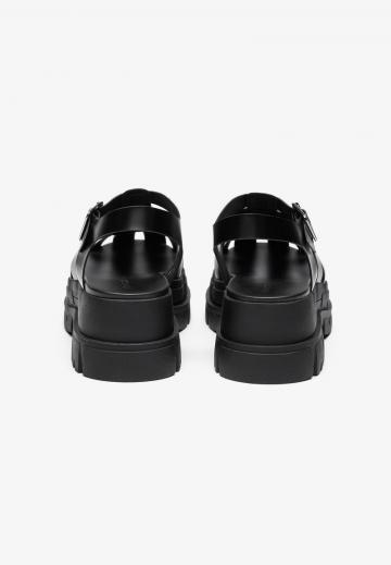 Босоножки на платформе