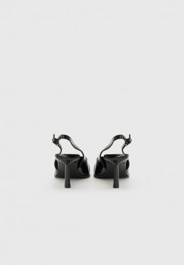 Туфли на высоком каблуке