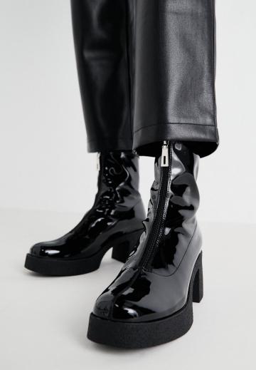 Полусапожки на платформе