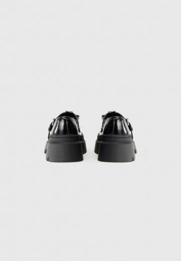 Полуботинки