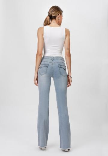 Клешеные джинсы