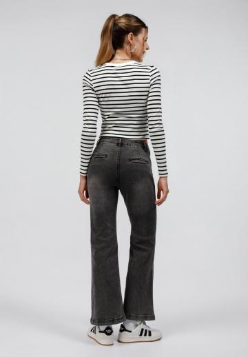 Клешеные брюки