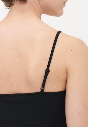 Топ на бретельках