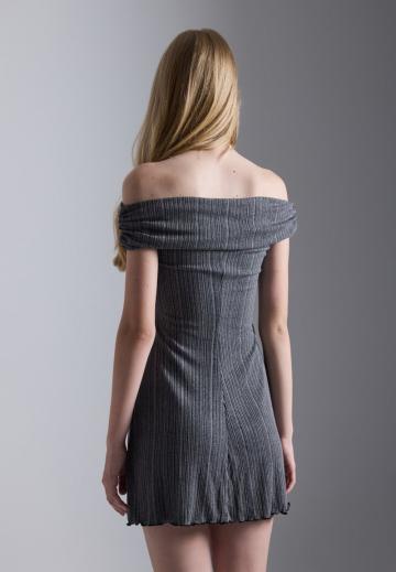 Короткое платье