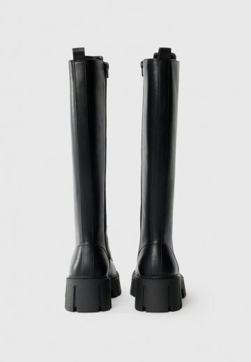 Сапоги на шнуровке