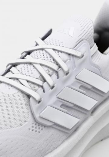 Беговые кроссовки