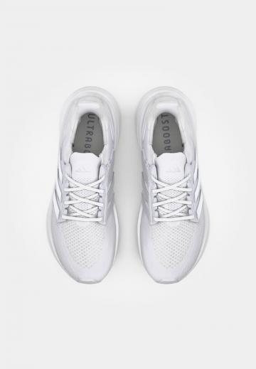 Беговые кроссовки