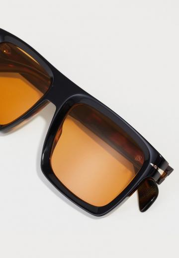 Солнечные очки