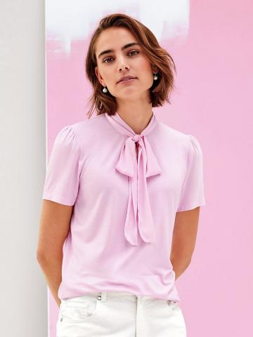 Кофта с круглым вырезом