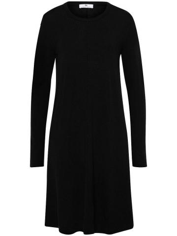 Вязаное платье