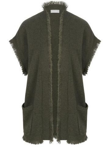 Вязаная жилетка