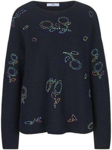 Пуловер с круглым вырезом