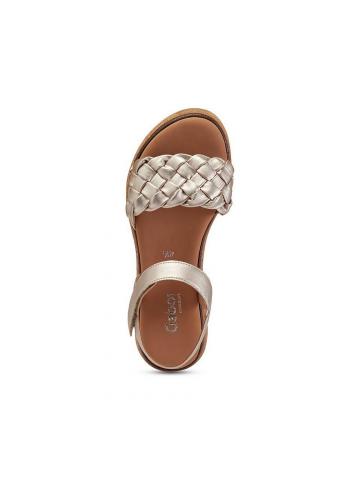 Сандали на платформе