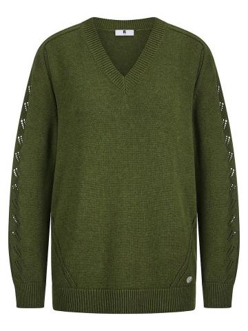 Пуловер с вырезом V