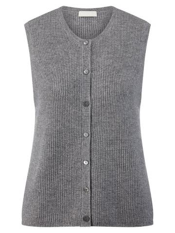 Вязаная жилетка