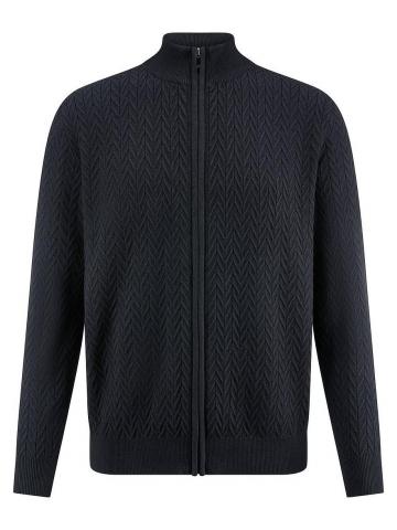 Вязаная кофта