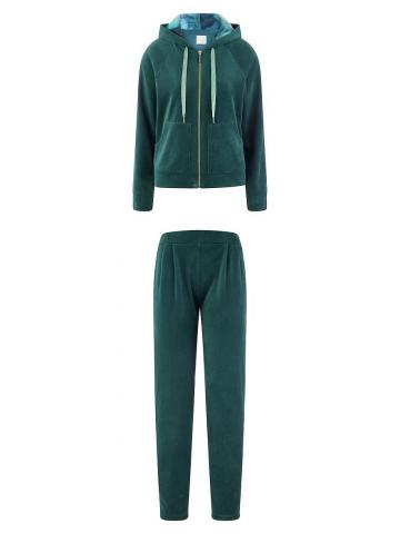 Домашний костюм