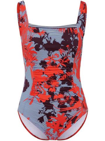 Слитный купальник