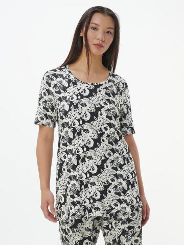 Кофта с круглым вырезом