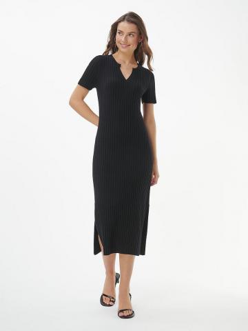 Вязаное платье