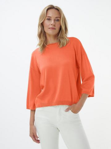 Пуловер с круглым вырезом