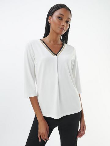 Кофта с вырезом V