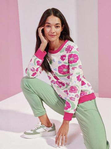 Кофта с круглым вырезом