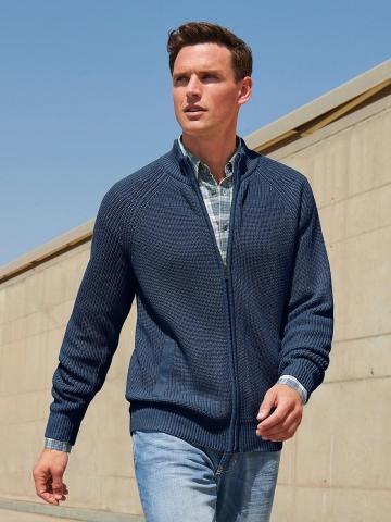 Вязаная кофта