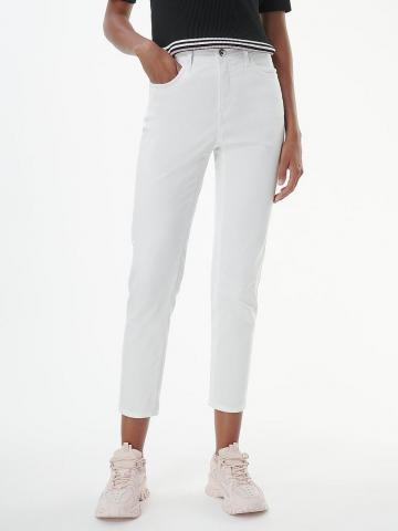 Короткие джинсы