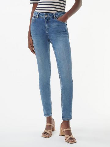 Джинсы Slim Fit