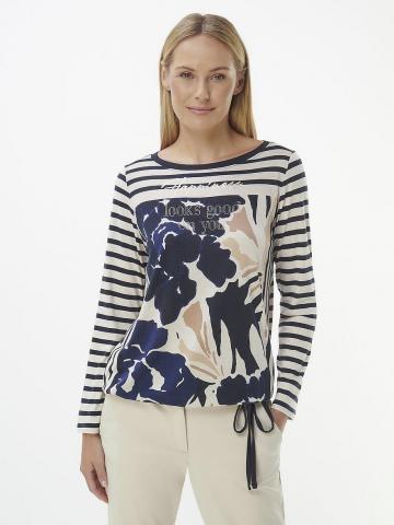 Кофта с круглым вырезом