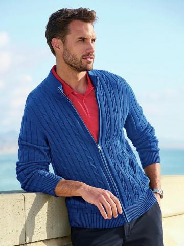 Вязаная кофта