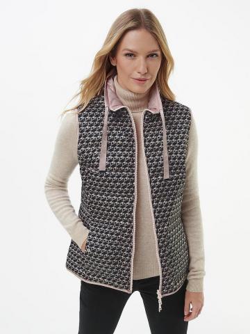 Утепленная жилетка