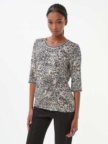 Кофта с круглым вырезом