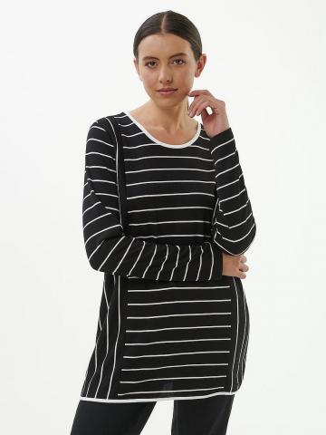 Кофта с круглым вырезом