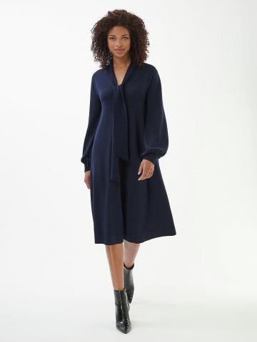 Вязаное платье