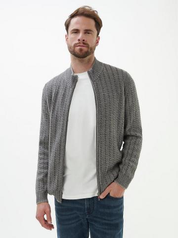 Вязаная кофта