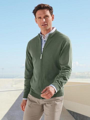 Вязаная кофта