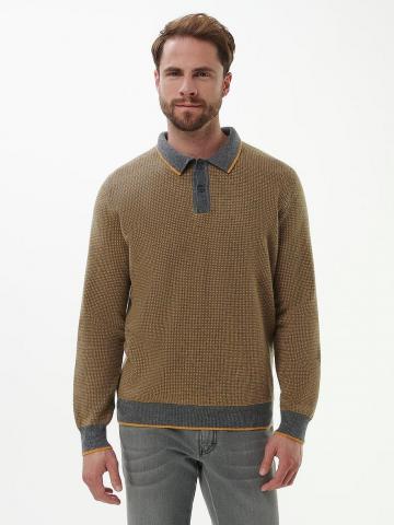 Пуловер с воротником поло