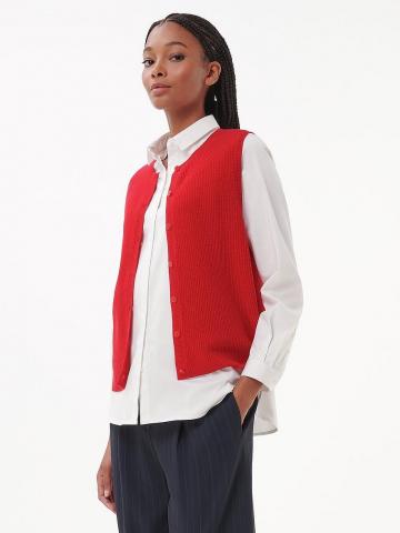 Вязаная жилетка