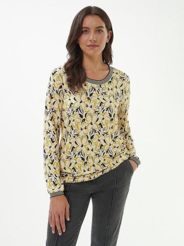 Кофта с круглым вырезом